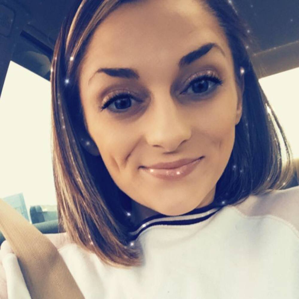 Meet your Posher, Olivia